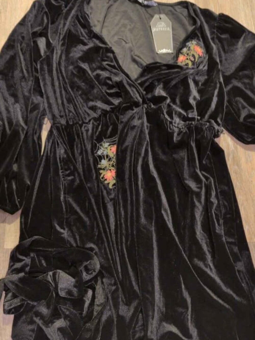 Disturbia Cleome Floral Spiderweb Embroidered Velour Faux Wrap Mini Dress us 16